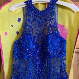 Prom dress (fits like a 2-4)